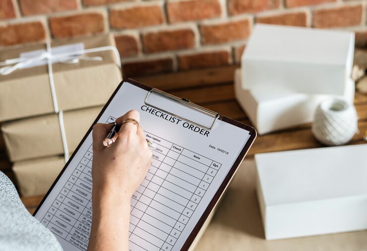 Handwritten product and price list converted into table data